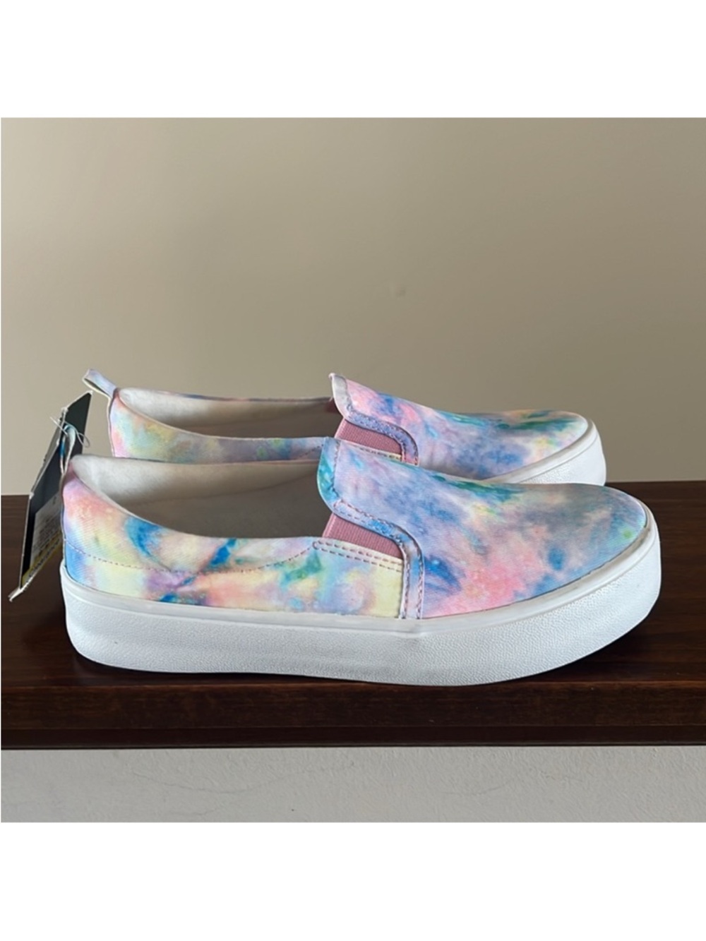 Kids’ Carly Slip-on Sneakers .